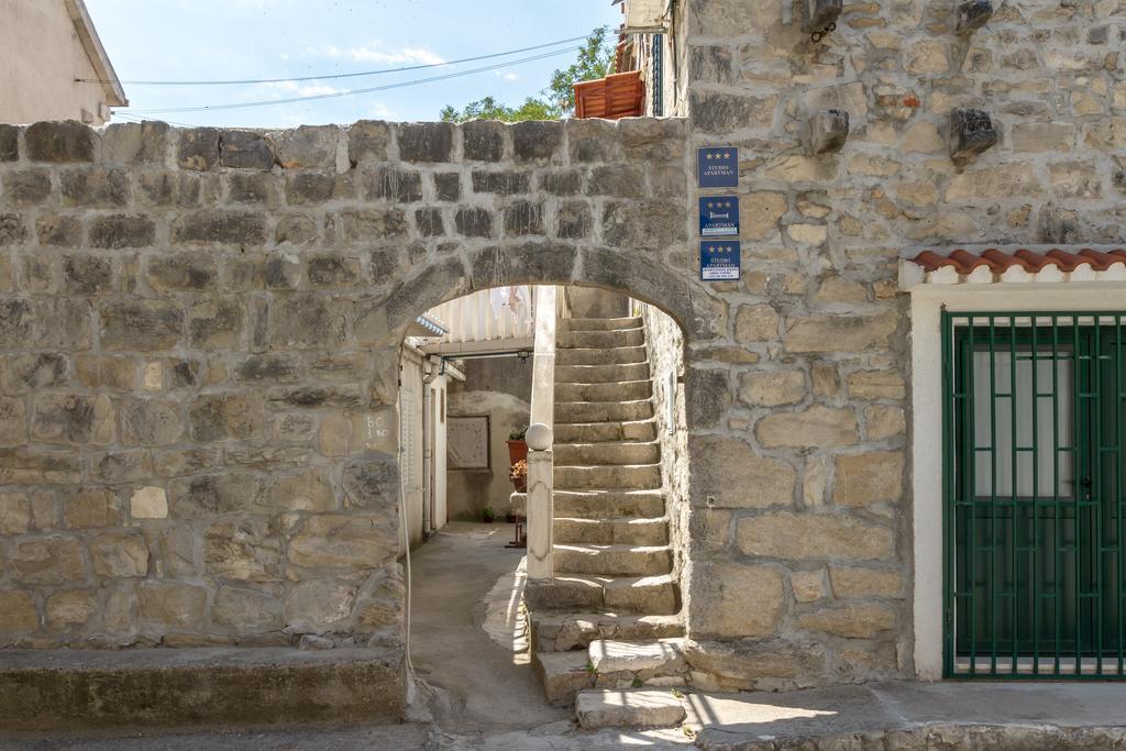 Petra Appartement *